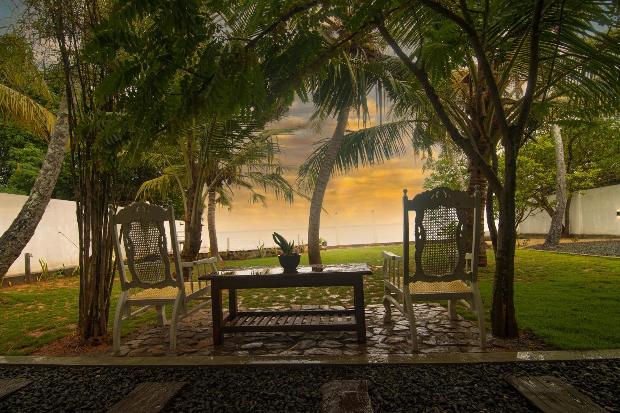 Hiru Lagoon Negombo Kültér fotó